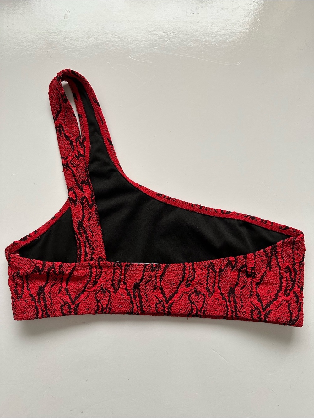 Nasty Gal Snake skin Print One Shoulder Bikini Top Red Black Size 6 M Animal - Picture 3 of 6